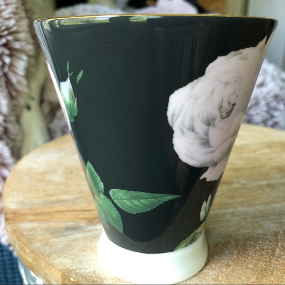 Ted Baker x Portmeiron ‘Rosie Lee’ footed teacup - Picture 5 of 8